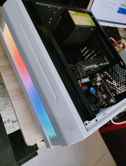 i5 10400f处理器主机 去年11月份配的 i5 10400f处理器主机 去年11月份配的