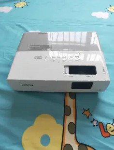 95成新,进口高清投影仪 95成新,进口高清投影仪